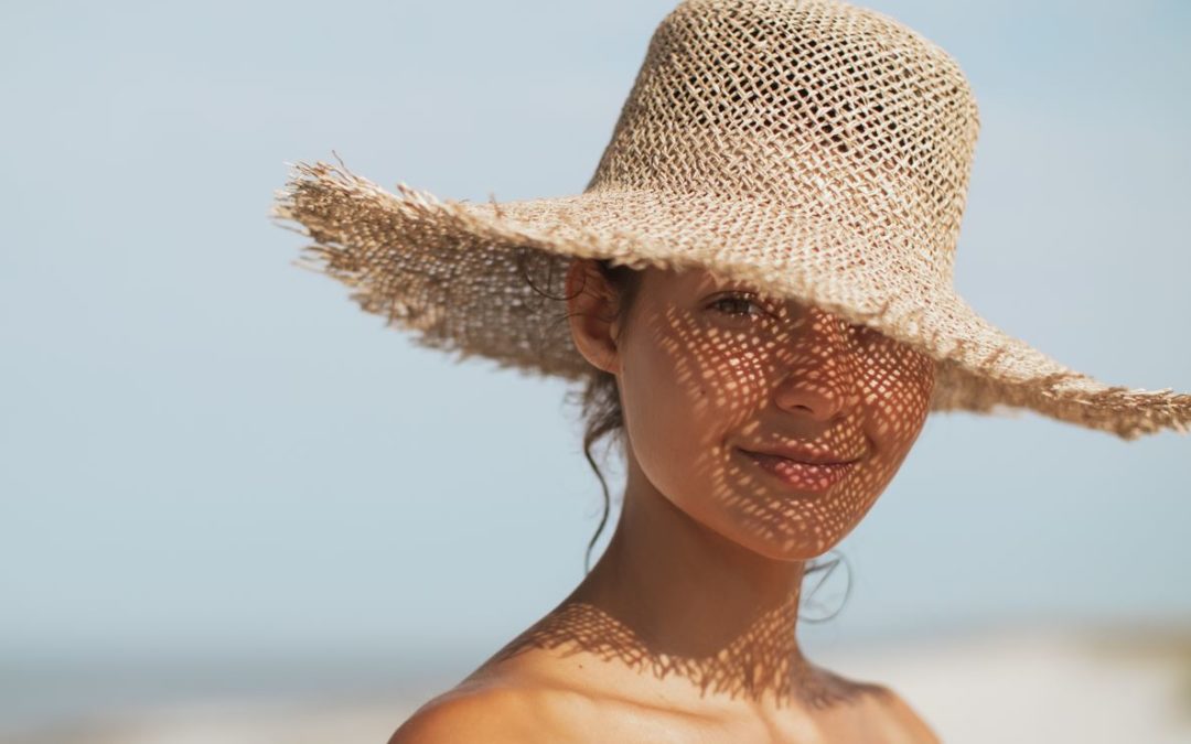 Cómo tratar las manchas oscuras del sol después del verano